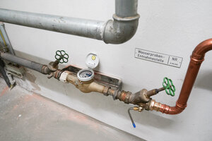 Bild vergr&ouml;&szlig;ern: Wasseruhr der Gemeinde Augustdorf