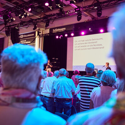 Bild vergrößern: Rudelsingen