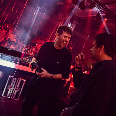 Bild vergrößern: TUJAMO & Friends