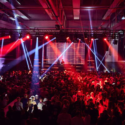 Bild vergrößern: TUJAMO & Friends