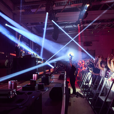 Bild vergrößern: TUJAMO & Friends