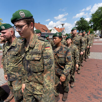 Bild vergrößern: Festumzug am 29.06.2025