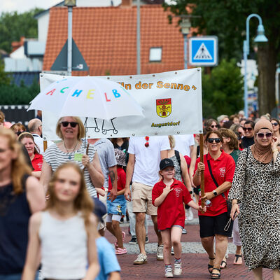 Bild vergrößern: Festumzug am 29.06.2025