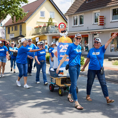 Bild vergrößern: Festumzug am 29.06.2025