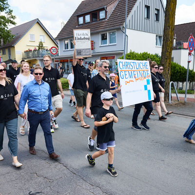 Bild vergrößern: Festumzug am 29.06.2025