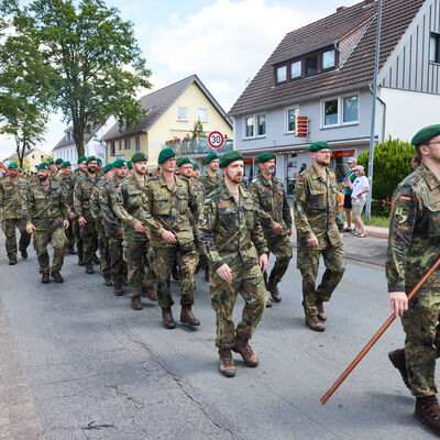 Bild vergrößern: Festumzug am 29.06.2025