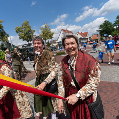 Bild vergrößern: Festumzug am 29.06.2025