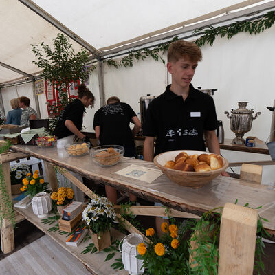 Bild vergr&ouml;&szlig;ern: Festplatz 2