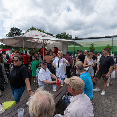 Bild vergr&ouml;&szlig;ern: Festplatz 2