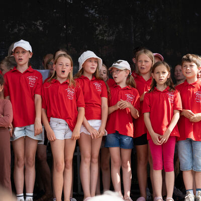 Bild vergr&ouml;&szlig;ern: Festplatz 2