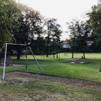 Bild vergr&ouml;&szlig;ern: Spielplatz Schlesier Straße