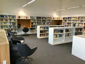 Bild vergr&ouml;&szlig;ern: Gemeindebücherei