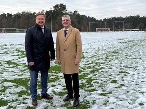 Bild vergr&ouml;&szlig;ern: Christian Haase und Dr. Wulf (2)